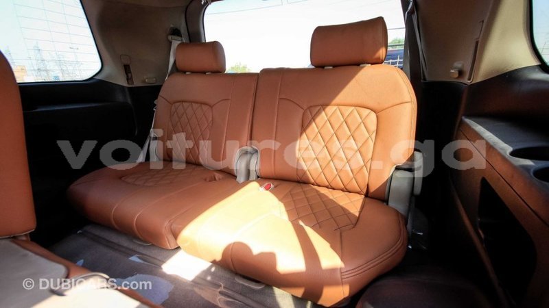 Big with watermark toyota land cruiser estuaire import dubai 4540