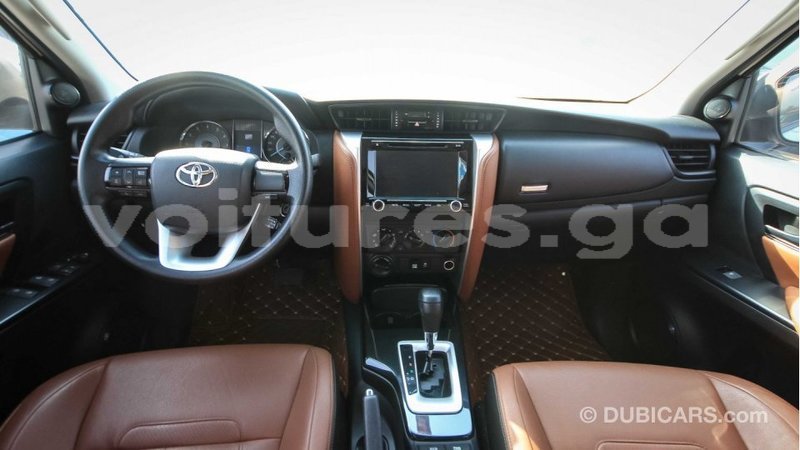 Big with watermark toyota fortuner estuaire import dubai 4541