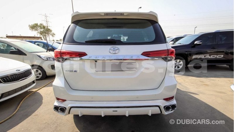 Big with watermark toyota fortuner estuaire import dubai 4541