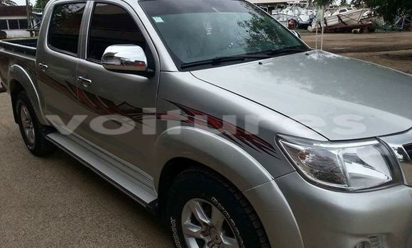 Acheter Occasion Voiture Toyota Hilux Gris à Libreville au Estuaire Acheter Occasion Voiture Toyota Hilux Gris à Libreville au Estuaire