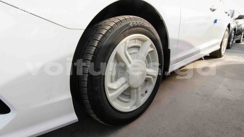 Big with watermark hyundai sonata estuaire import dubai 4545