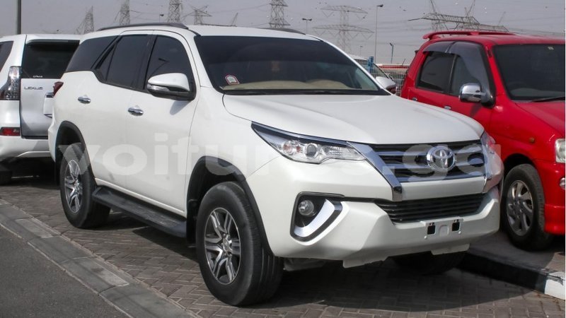 Big with watermark toyota fortuner estuaire import dubai 4548