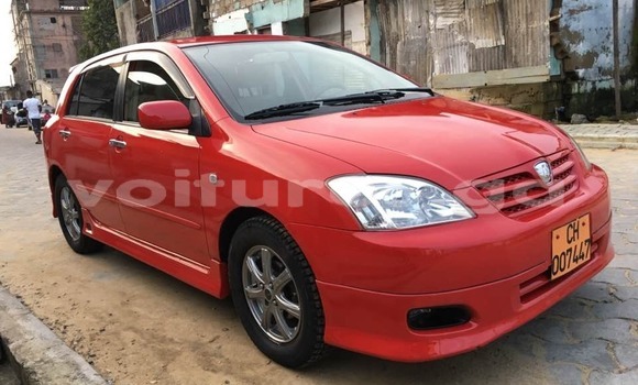 Sayi Na hannu Toyota Corolla Red Mota in Libreville a estuary Sayi Na hannu Toyota Corolla Red Mota in Libreville a estuary