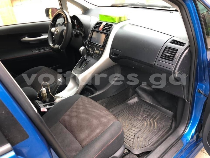 Big with watermark toyota auris estuaire libreville 4550