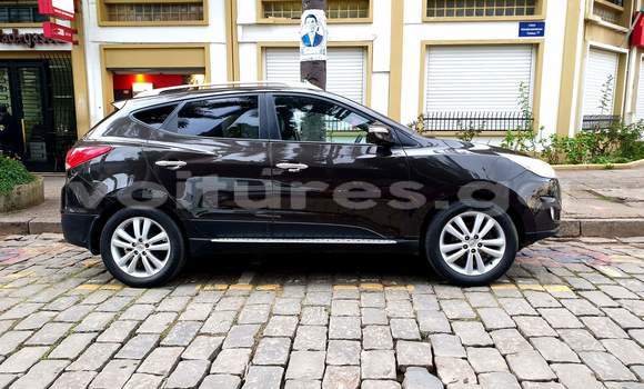 Sayi Na hannu Hyundai ix35 Black Mota in Libreville a estuary Sayi Na hannu Hyundai ix35 Black Mota in Libreville a estuary