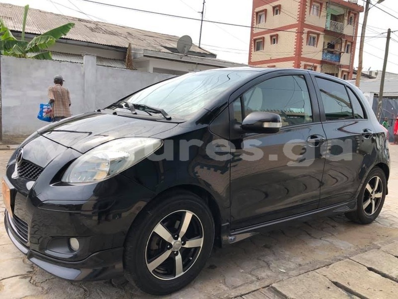 Big with watermark toyota vitz estuaire libreville 4552