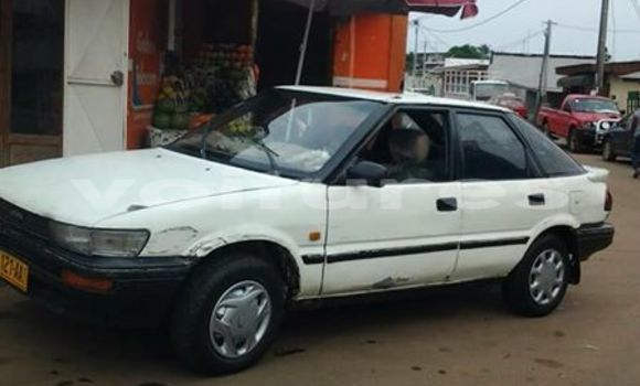 Acheter Occasion Voiture Toyota Corolla Blanc à Libreville, Estuaire Acheter Occasion Voiture Toyota Corolla Blanc à Libreville, Estuaire