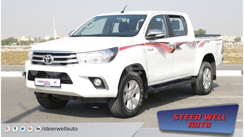 Big with watermark toyota hilux estuaire import dubai 4575