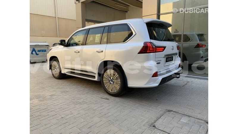 Big with watermark lexus lx estuaire import dubai 4577