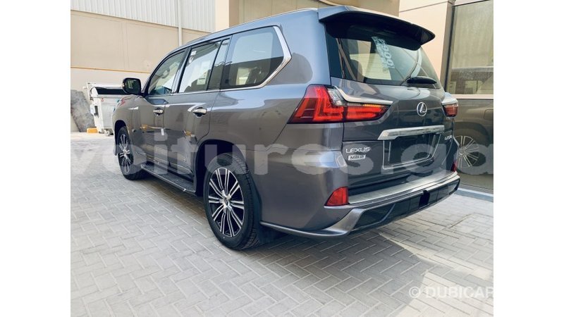 Big with watermark lexus lx estuaire import dubai 4578