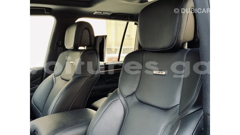 Big with watermark lexus lx estuaire import dubai 4578