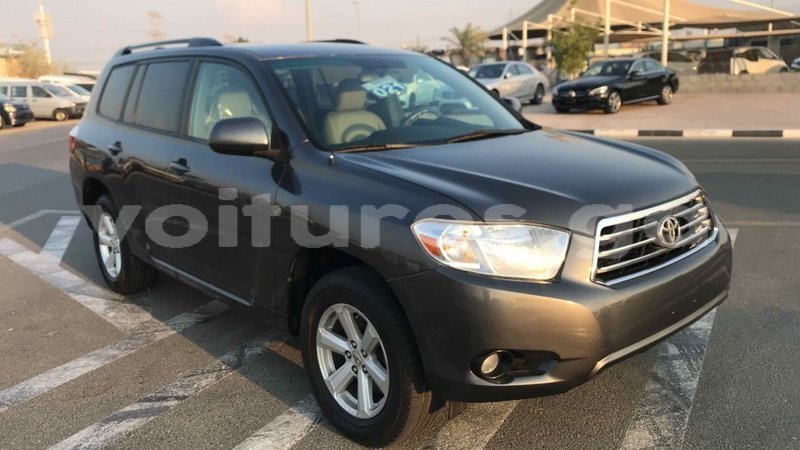 Big with watermark toyota highlander estuaire import dubai 4580