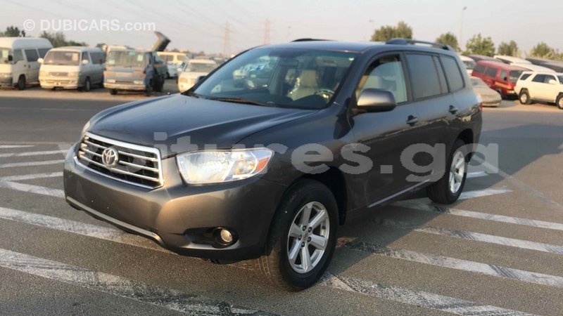 Big with watermark toyota highlander estuaire import dubai 4580