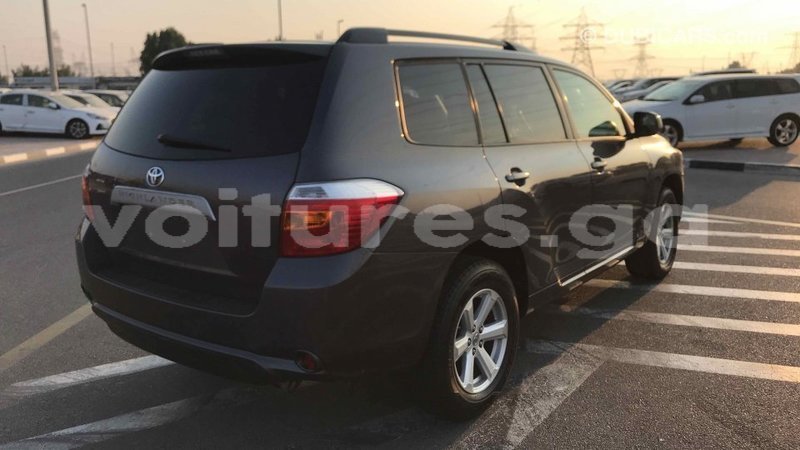 Big with watermark toyota highlander estuaire import dubai 4580