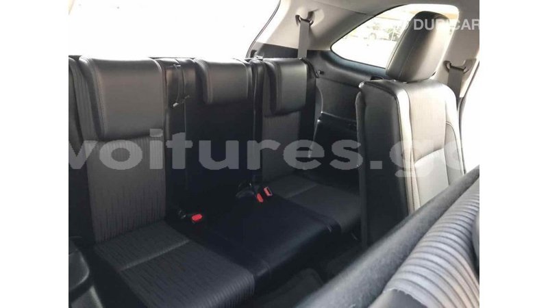 Big with watermark toyota highlander estuaire import dubai 4582