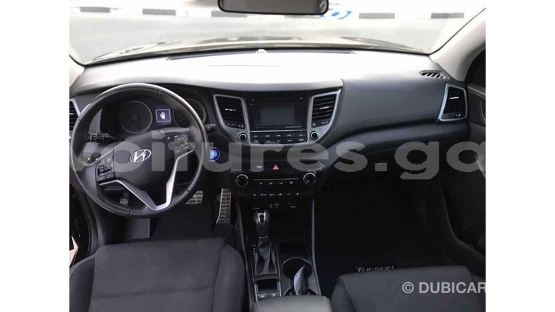 Big with watermark hyundai tucson estuaire import dubai 4583