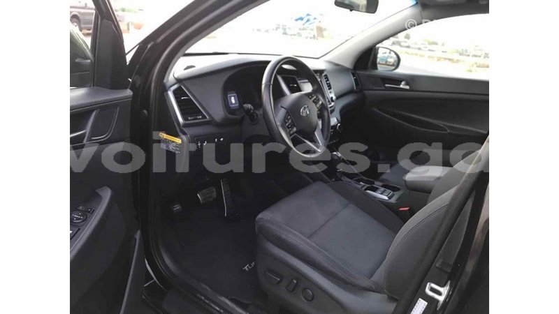 Big with watermark hyundai tucson estuaire import dubai 4583