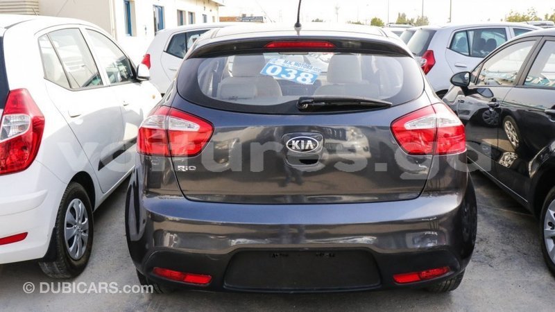 Big with watermark kia rio estuaire import dubai 4586