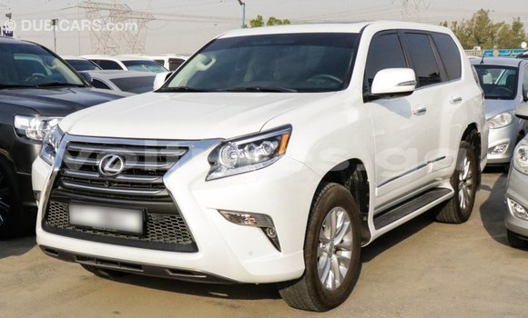 Acheter Import Voiture Lexus GX Blanc à Import - Dubai, Estuaire Acheter Import Voiture Lexus GX Blanc à Import - Dubai, Estuaire