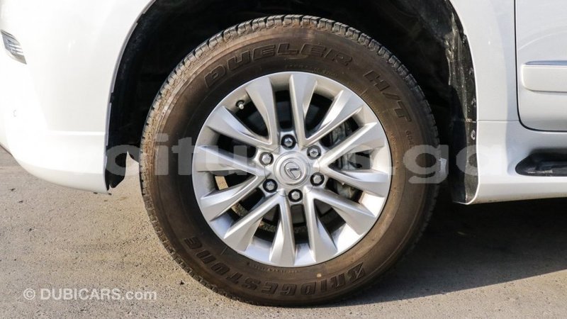 Big with watermark lexus gx estuaire import dubai 4588