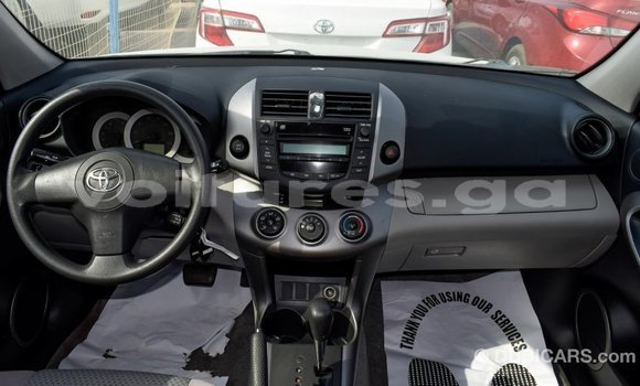 Acheter Import Utilitaire Toyota HiAce Autre à Import - Dubai, Estuaire Acheter Import Utilitaire Toyota HiAce Autre à Import - Dubai, Estuaire