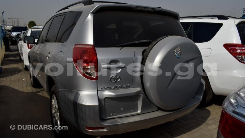 Big with watermark toyota hiace estuaire import dubai 4589