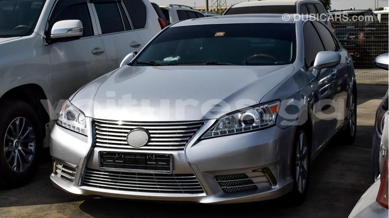 Big with watermark lexus es estuaire import dubai 4590