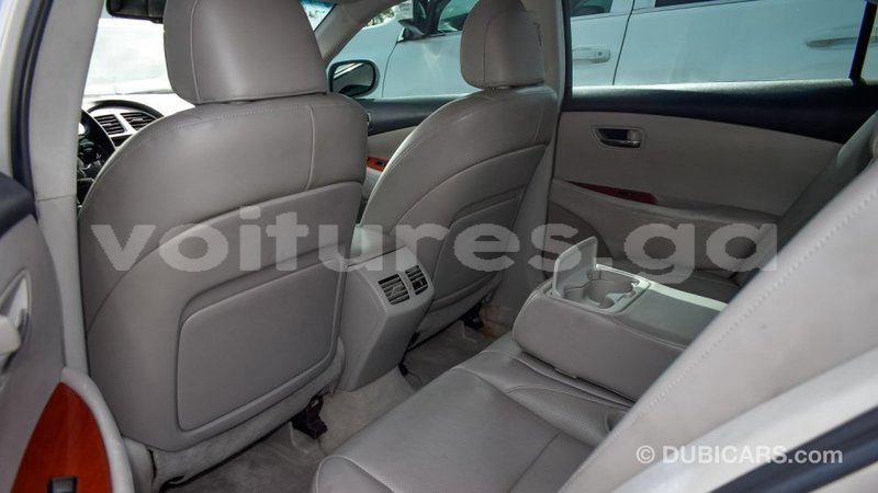 Big with watermark lexus es estuaire import dubai 4590