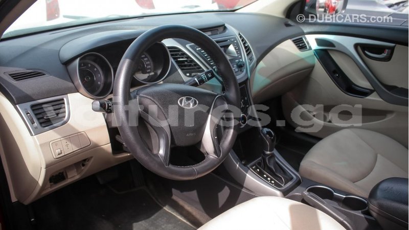 Big with watermark hyundai elantra estuaire import dubai 4592