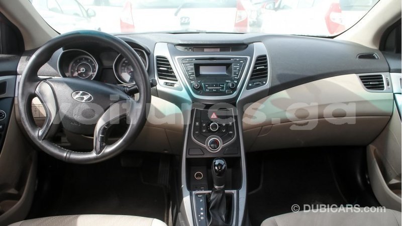 Big with watermark hyundai elantra estuaire import dubai 4592