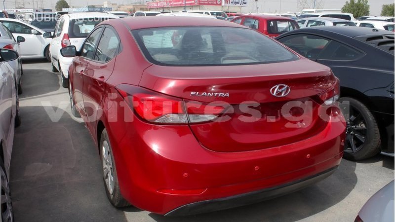 Big with watermark hyundai elantra estuaire import dubai 4592