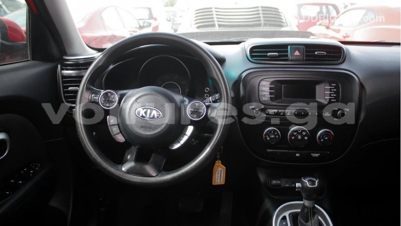 Big with watermark kia soul estuaire import dubai 4593