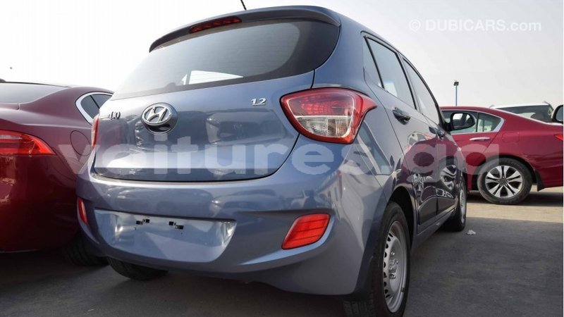 Big with watermark hyundai i10 estuaire import dubai 4594