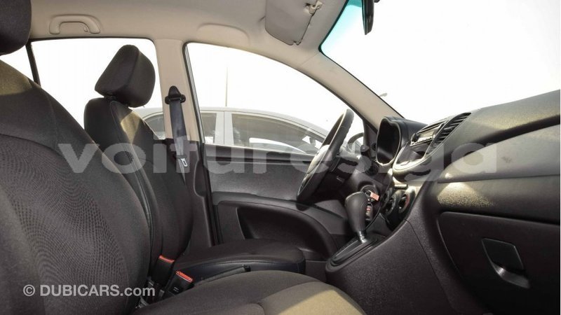 Big with watermark hyundai i10 estuaire import dubai 4596