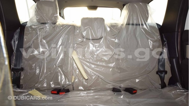 Big with watermark renault duster estuaire import dubai 4597