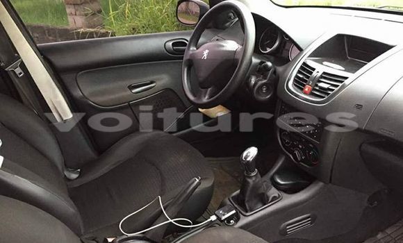 Sayi Na hannu Peugeot 206 Black Mota in Libreville a estuary Sayi Na hannu Peugeot 206 Black Mota in Libreville a estuary