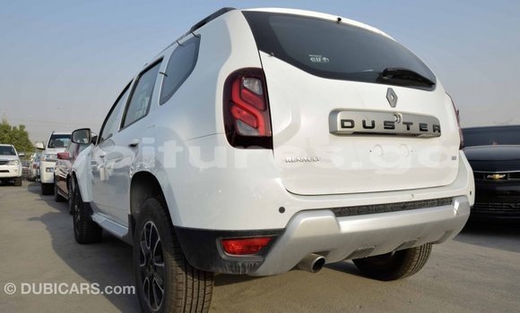 Acheter Import Voiture Renault Duster Blanc à Import - Dubai, Estuaire Acheter Import Voiture Renault Duster Blanc à Import - Dubai, Estuaire