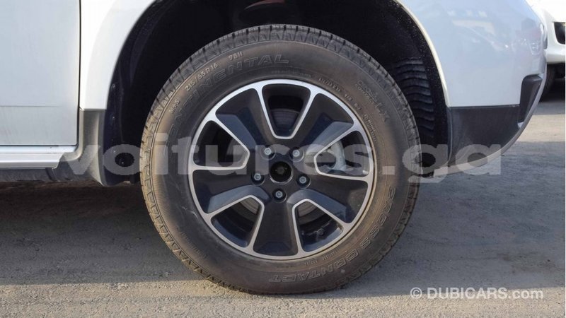 Big with watermark renault duster estuaire import dubai 4597