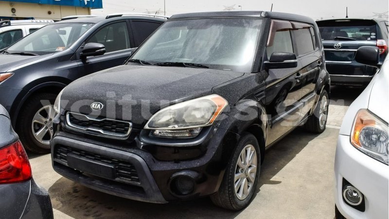 Big with watermark kia soul estuaire import dubai 4601