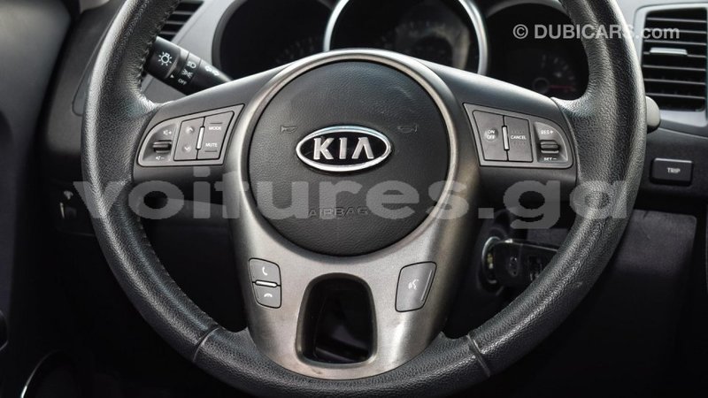 Big with watermark kia soul estuaire import dubai 4601