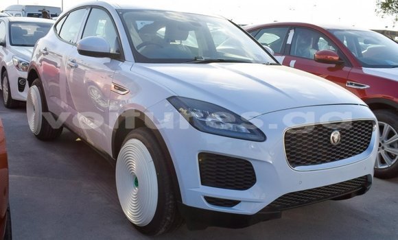 Acheter Import Voiture Jaguar E-Pace Blanc à Import - Dubai, Estuaire