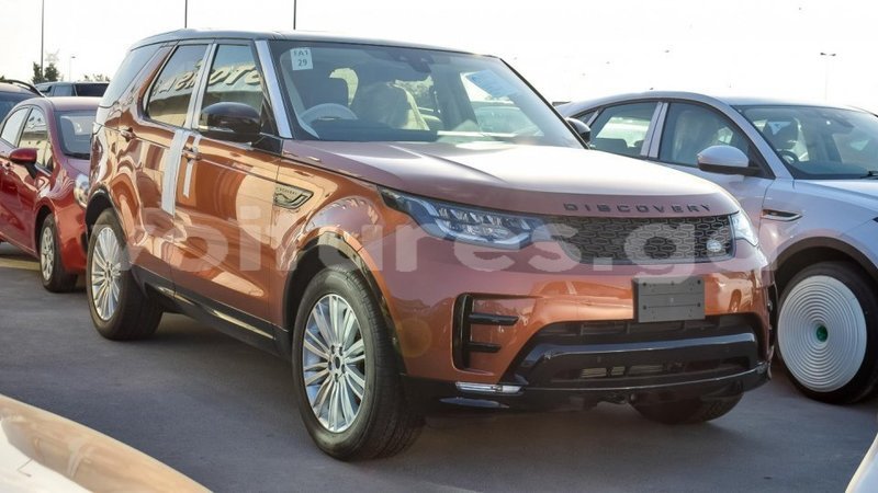 Big with watermark land rover discovery estuaire import dubai 4603