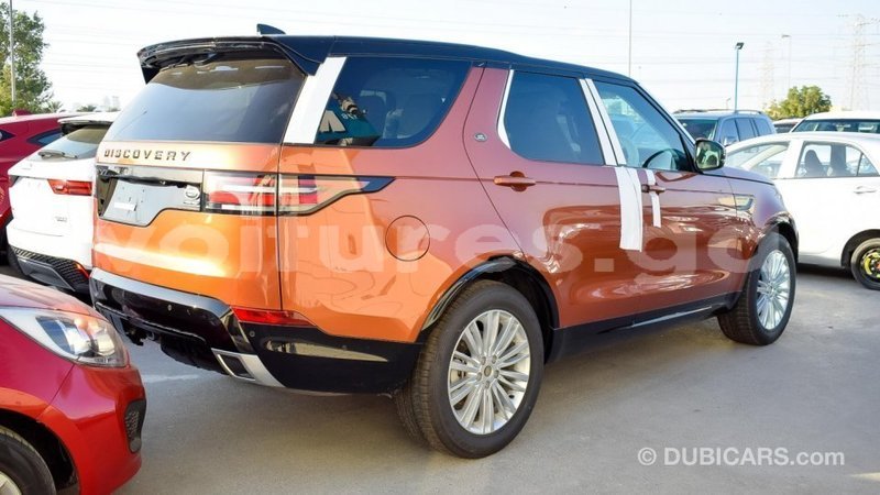 Big with watermark land rover discovery estuaire import dubai 4603