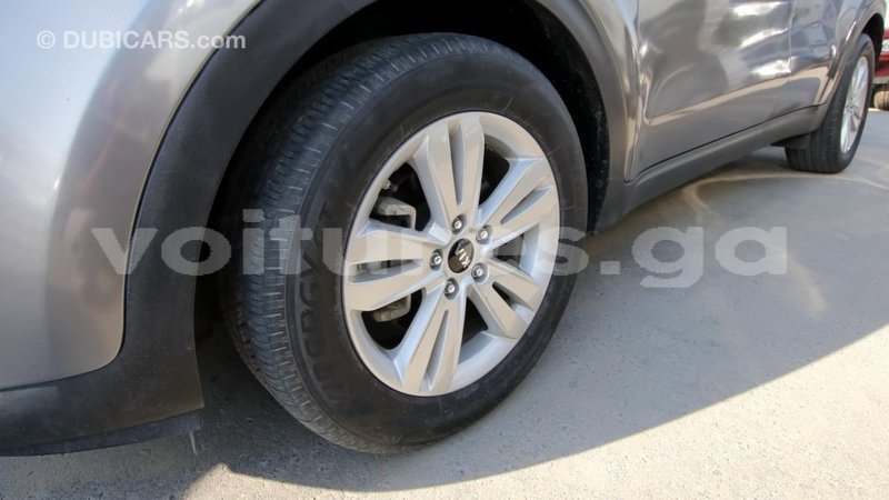 Big with watermark kia sportage estuaire import dubai 4606