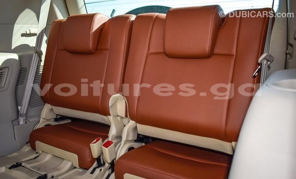 Acheter Import Voiture Toyota Prado Blanc à Import - Dubai, Estuaire Acheter Import Voiture Toyota Prado Blanc à Import - Dubai, Estuaire