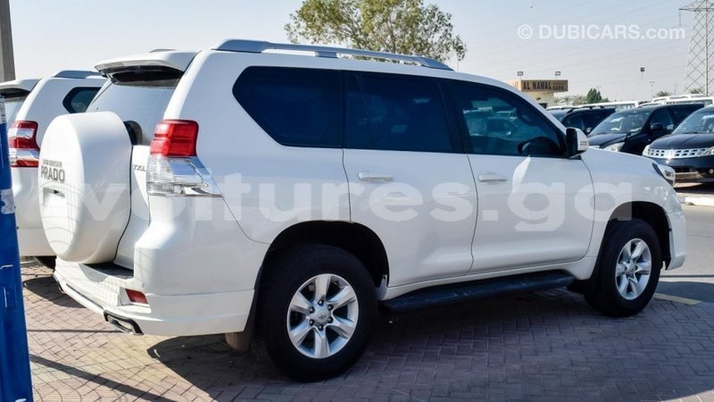 Big with watermark toyota prado estuaire import dubai 4608