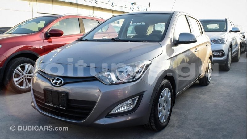 Big with watermark hyundai i20 estuaire import dubai 4609