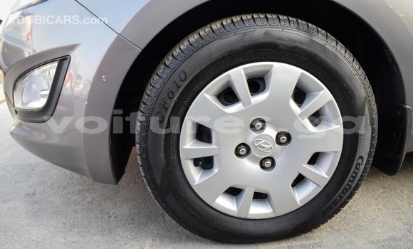 Acheter Import Voiture Hyundai i20 Autre à Import - Dubai, Estuaire Acheter Import Voiture Hyundai i20 Autre à Import - Dubai, Estuaire