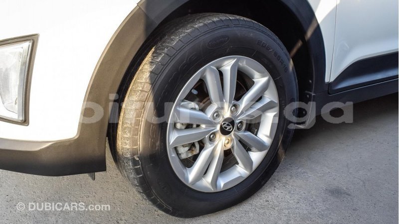 Big with watermark hyundai creta estuaire import dubai 4610