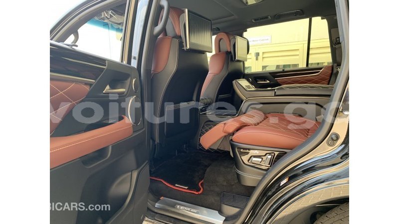 Big with watermark lexus lx estuaire import dubai 4618